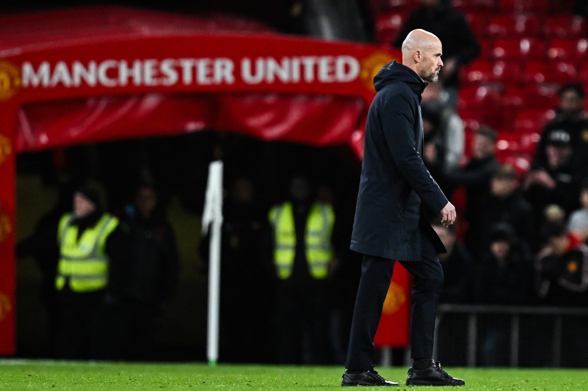 'Fighter' Ten Hag vows to solve Man Utd crisis