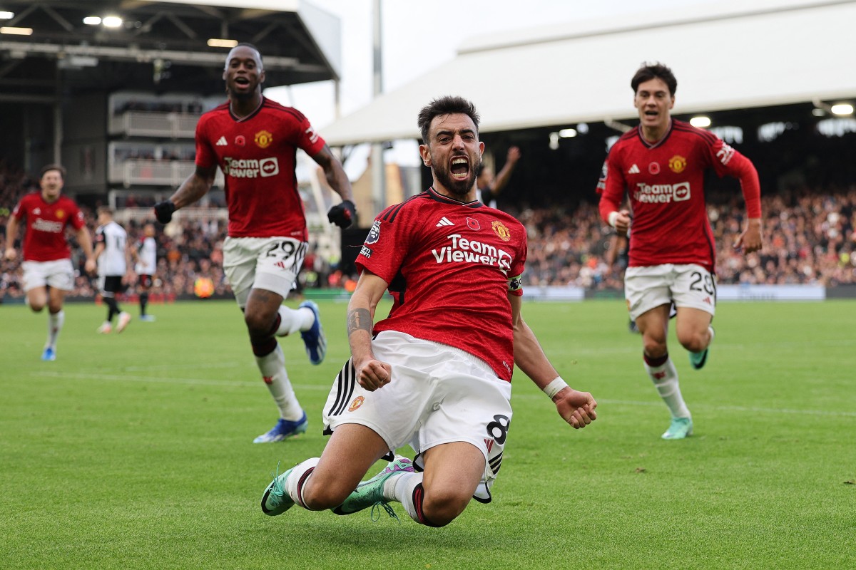 Ten Hag hails 'example' captain Fernandes after Fulham winner