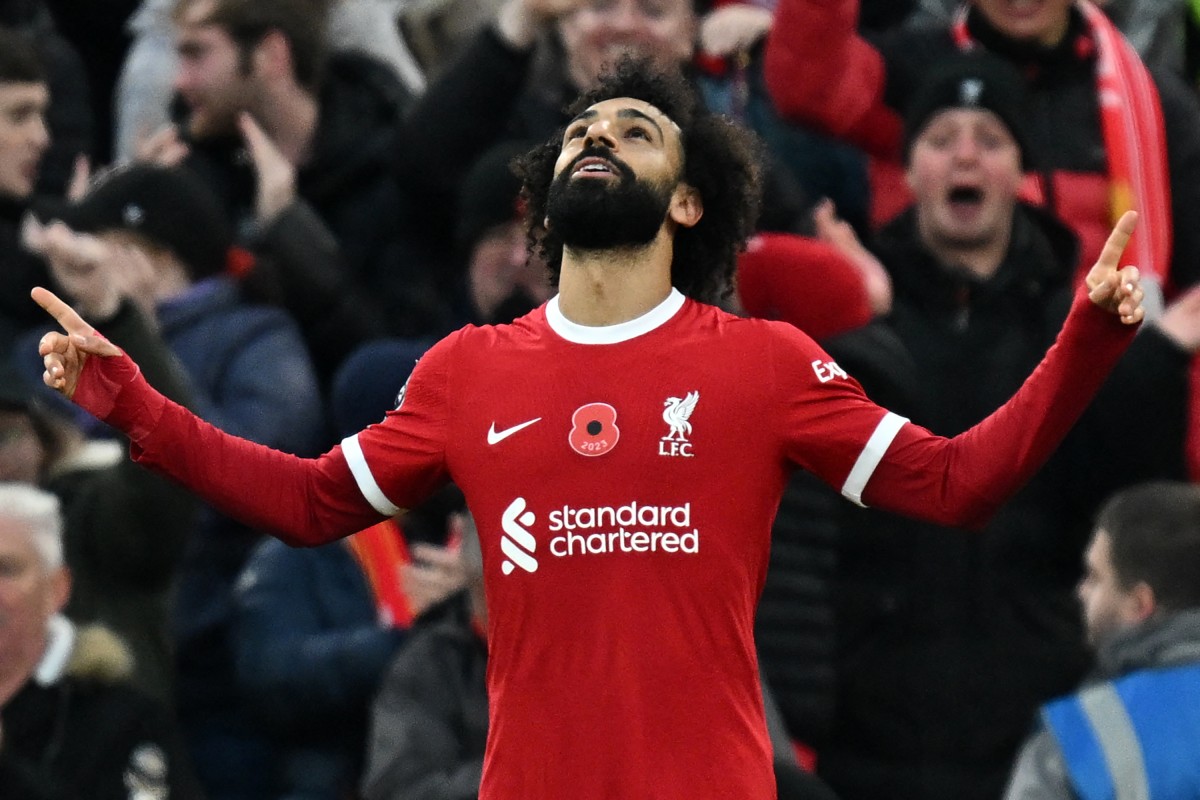 Salah extends scoring streak to send Liverpool joint top of Premier League