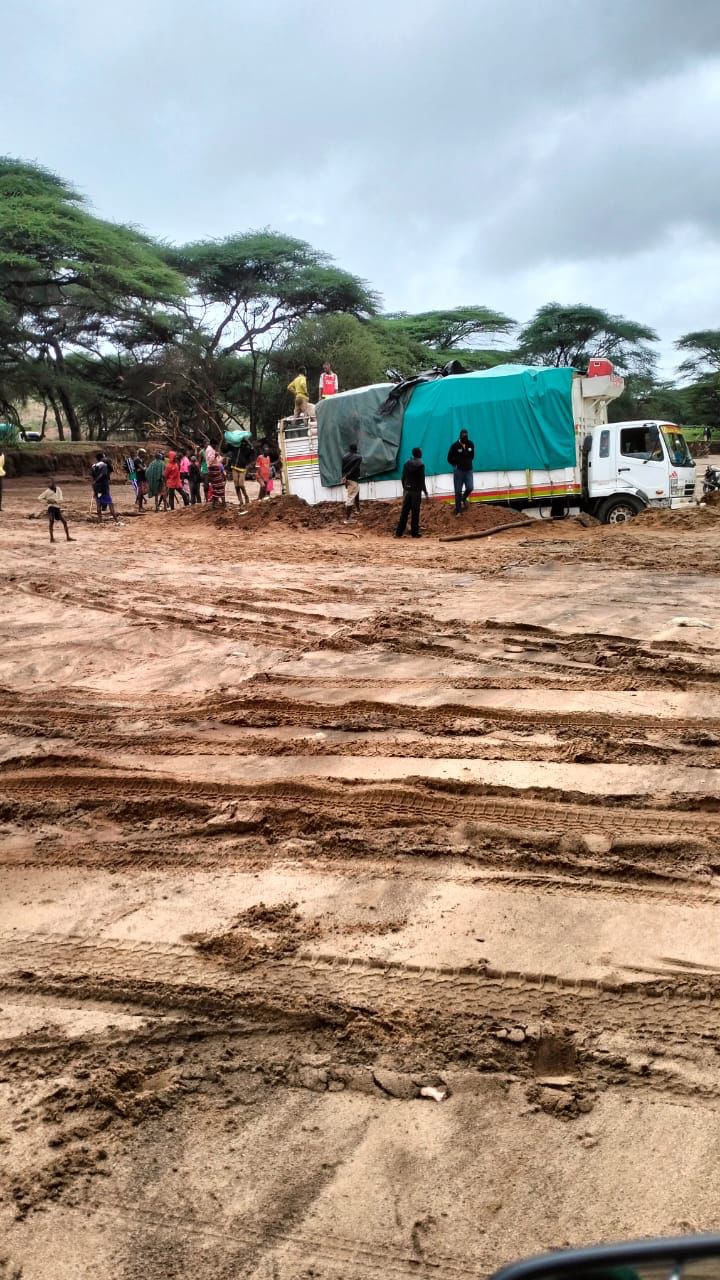 EL-Nino rains: Lorry drivers transporting foodstuffs stranded along Baragoi-South Horr Road