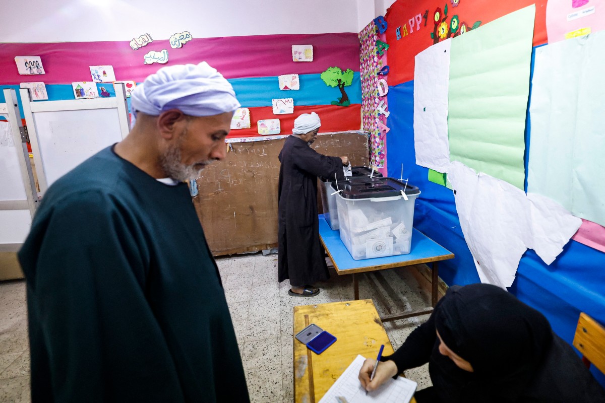 Egyptians head to polls in election likely to give Sisi third term