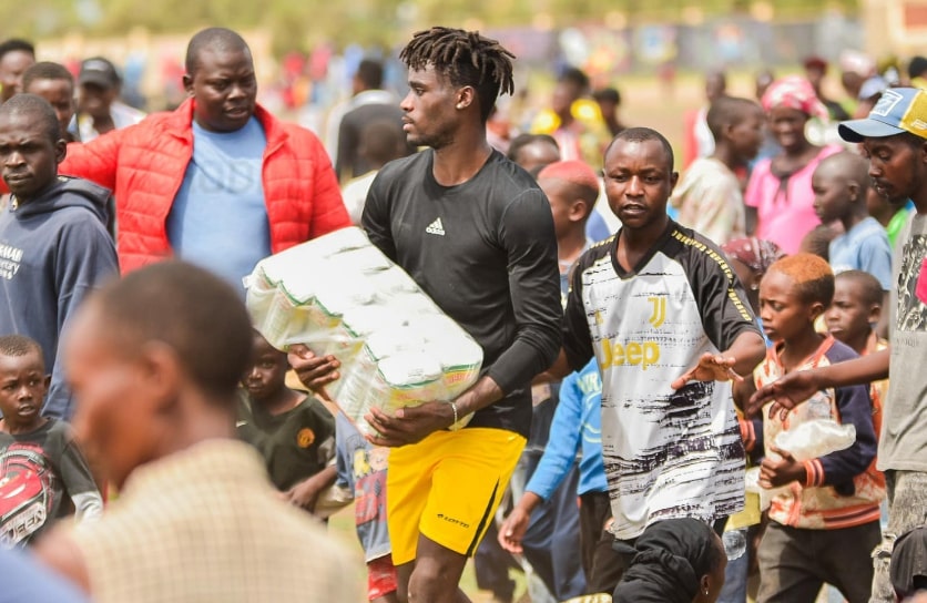 Harambee Stars midfielder Richard Odada spreads festive joy in Kajiado through heartfelt donations