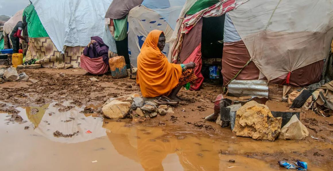 Displaced households return home as flood waters in Somalia subside