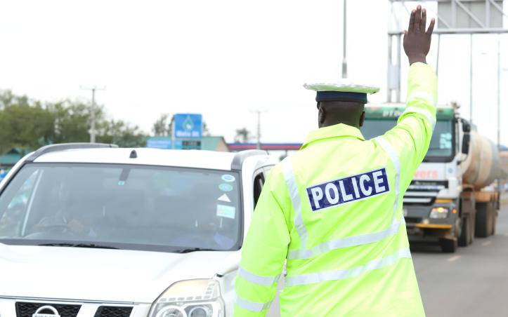 Traffic police officers banned from carrying firearms while on duty