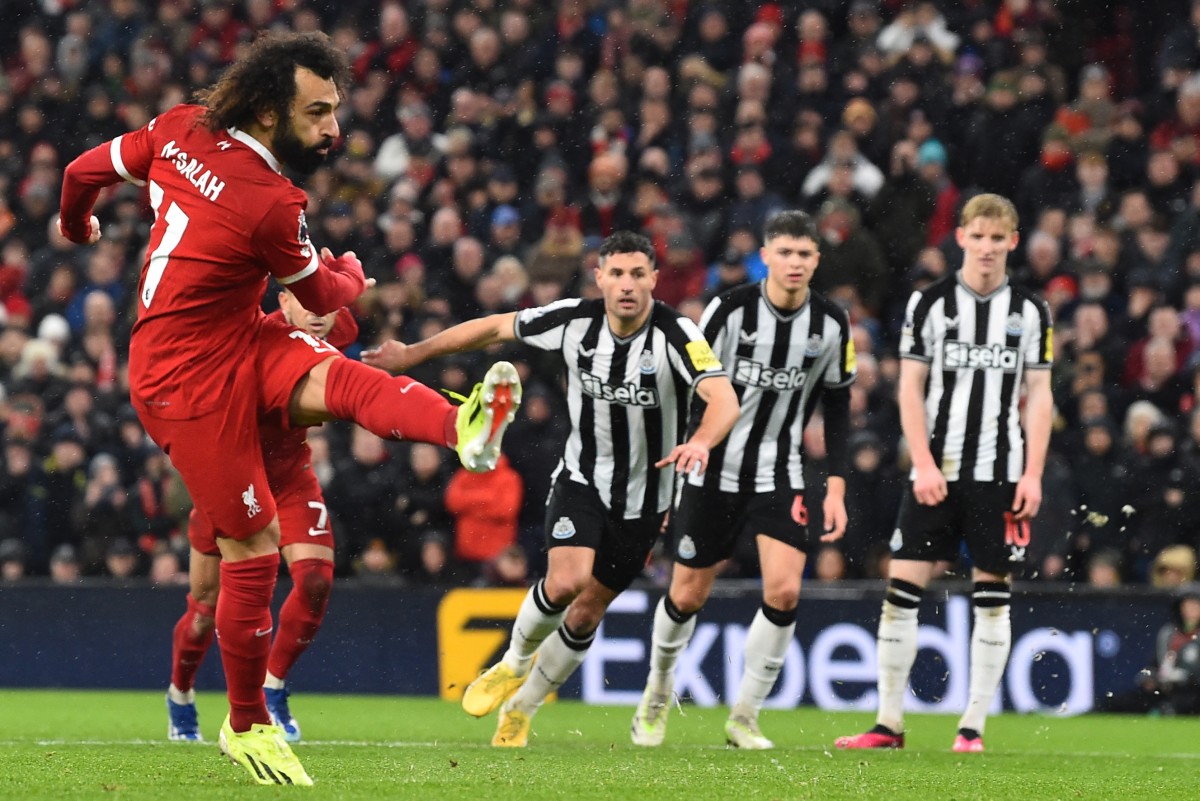 Salah sends Liverpool three points clear atop Premier League