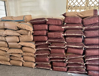 DCI officers confisticate Sh1.65M contraband milk powder in Mombasa