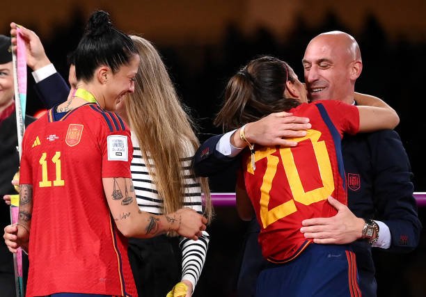 Spanish star Hermoso testifies about Rubiales's World Cup kiss - Spain's defender #20 Rocio Galvez is congratuled by President of the Royal Spanish Football Federation Luis Rubiales (R) next to Spain's Jennifer Hermoso after winning the Australia and New Zealand 2023 Women's World Cup final football match between Spain and England at Stadium Australia in Sydney on August 20, 2023. (Photo: FRANCK FIFE/AFP)