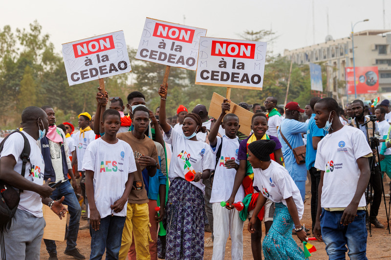 Fractured West African bloc ECOWAS appeals for unity