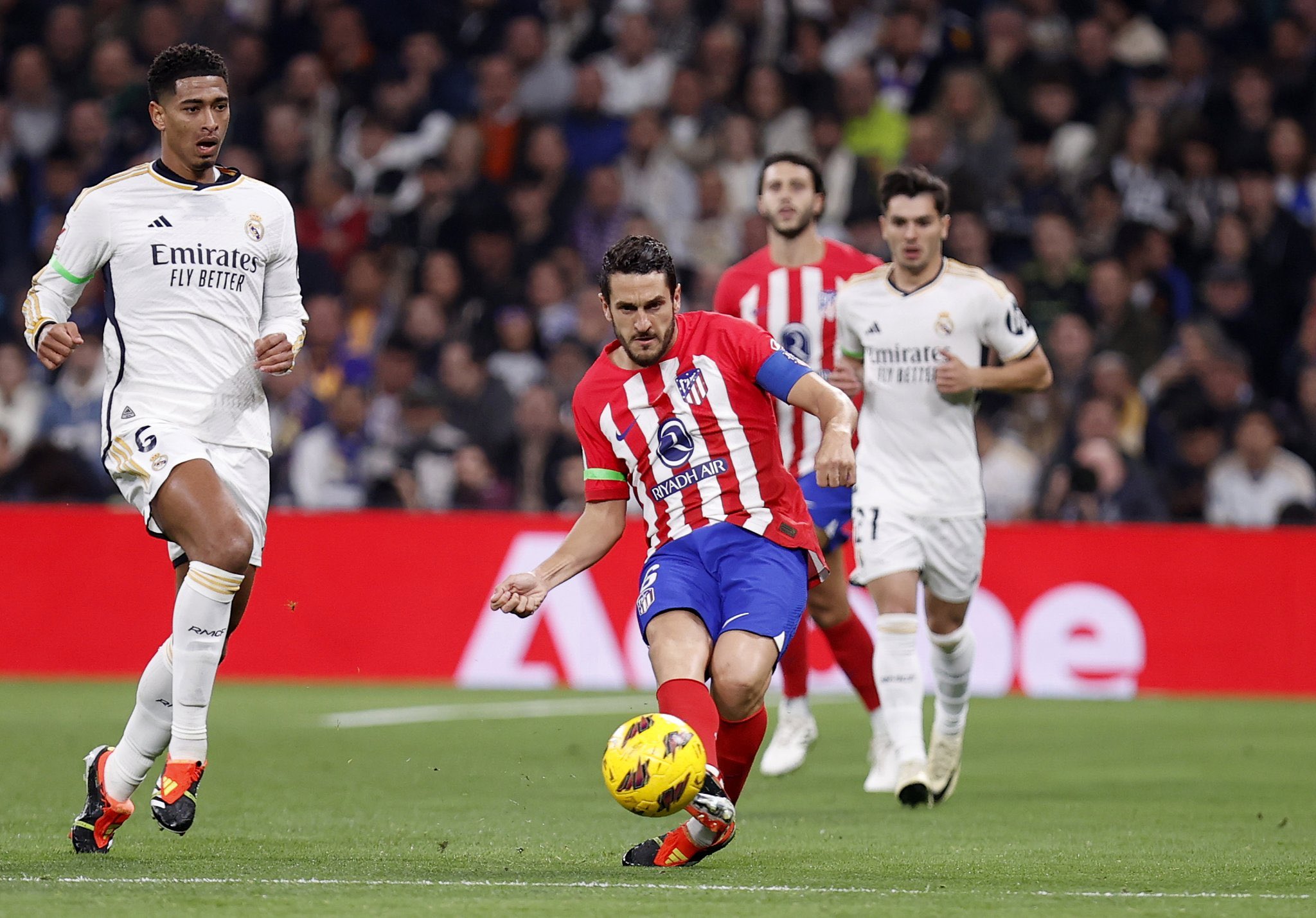 Llorente snatches Atletico late draw at rivals Real Madrid