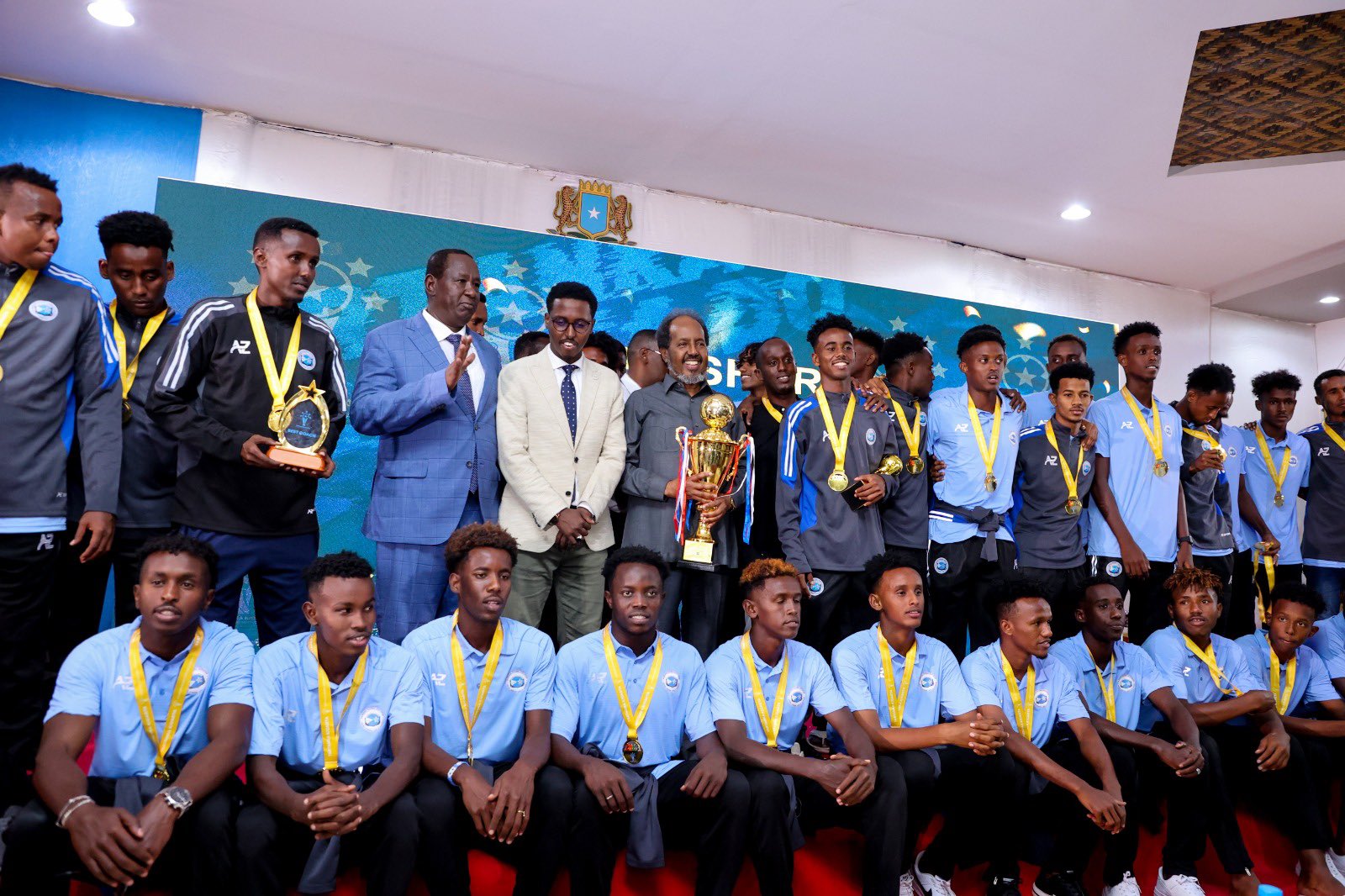 Somalia President fetes winners of the Inter-State football tournament
