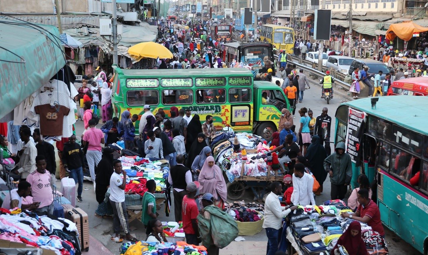 Matatus, hawkers and licensed traders in stiff competition for space in Eastleigh