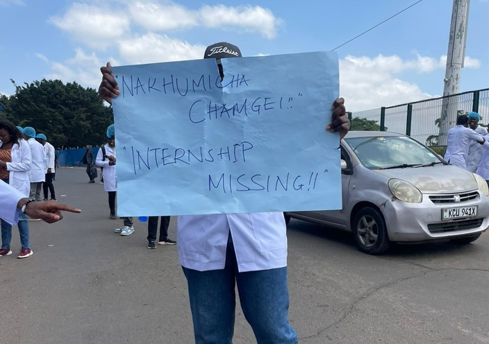 Medical graduates stage protest in demand for internships