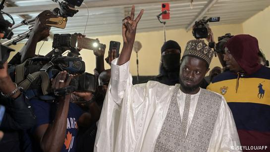 Senegal opposition candidate closing in on victory as ruling camp contests