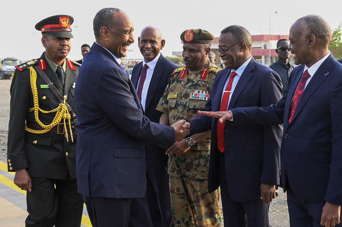 Featured image for Sudan's army chief pushes for AU reinstatement