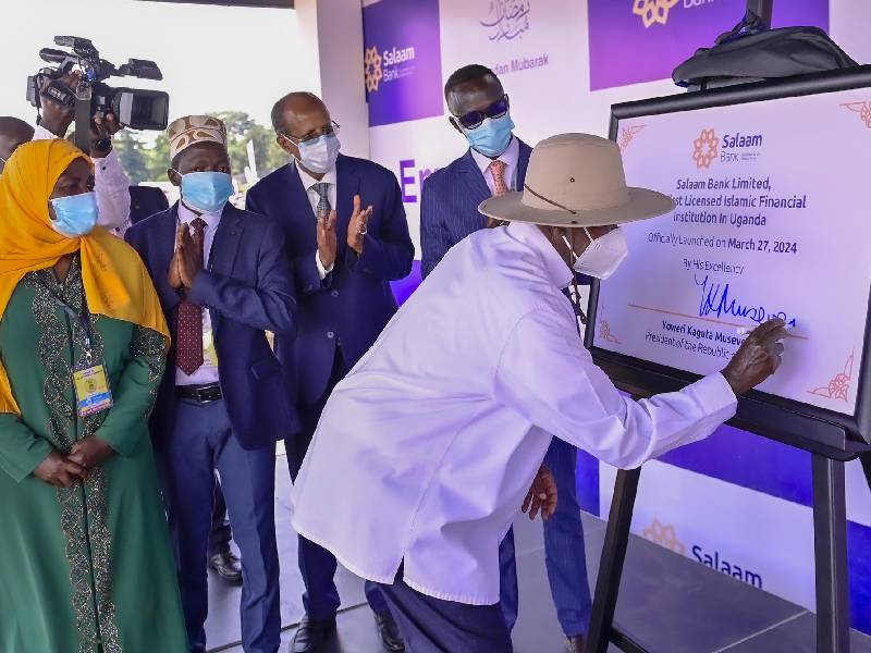 Museveni inaugurates Uganda's first-ever licenced Islamic Bank