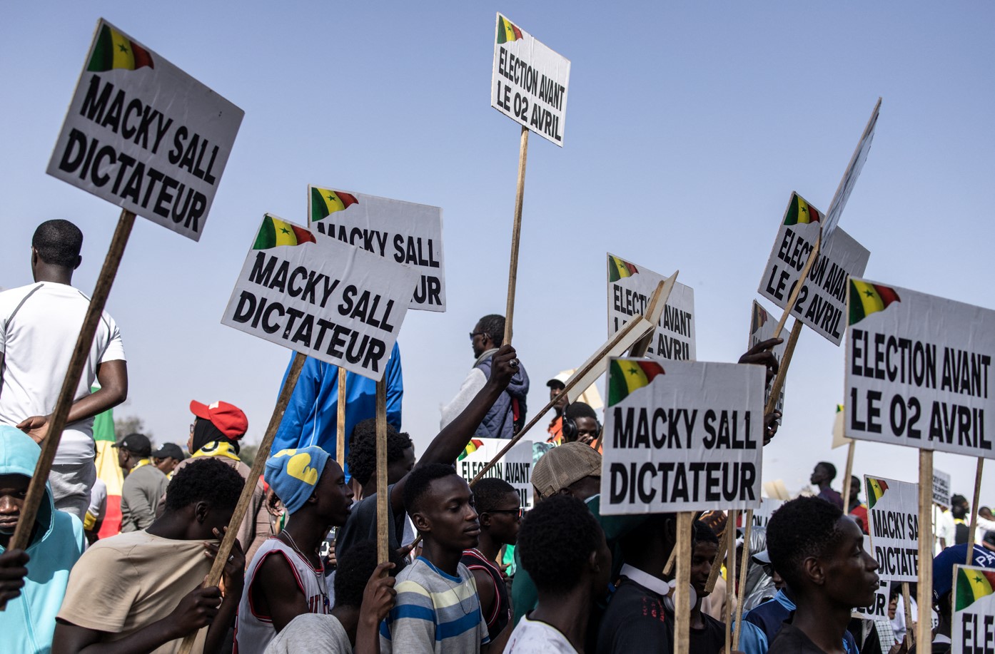 Senegal MPs debate contentious amnesty bill amid election crisis
