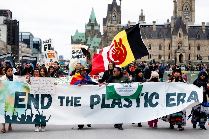 Explainer: What do countries and companies want in global plastic treaty talks?