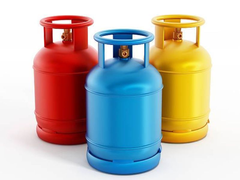 Energy regulator seizes 26,000 gas cylinders on illegal trade crackdown
