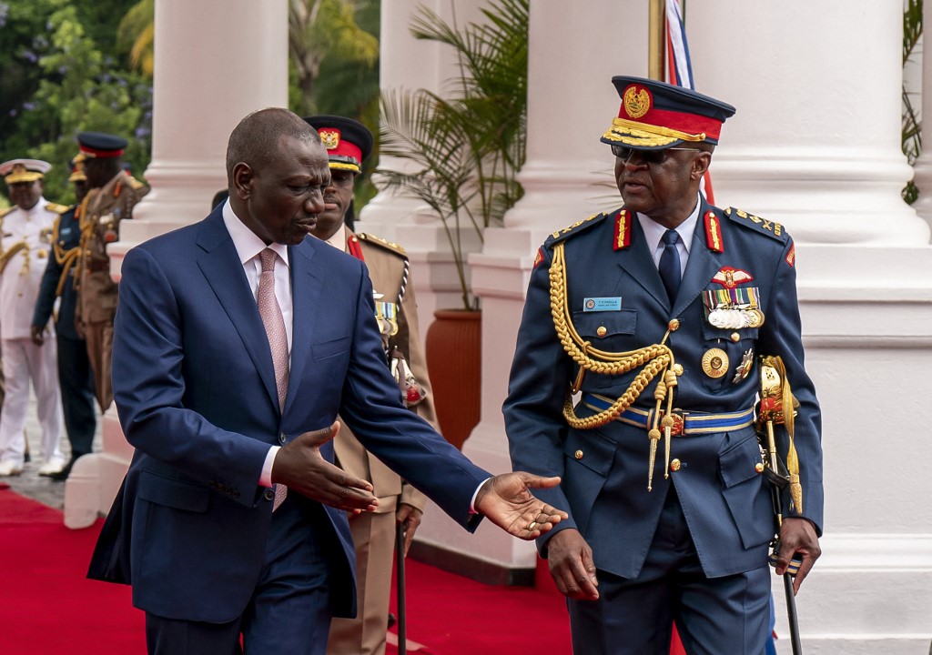 Team probing Ogolla's death visited chopper manufacturer in US - Duale - The late Chief of Kenya Defence Forces General Francis Ogolla with President William Ruto at State House in Nairobi on October 31, 2023. (Photo: ARTHUR EDWARDS/POOL/AFP)