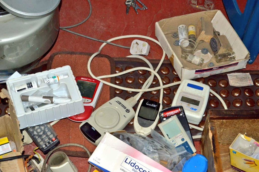 Equipment used by a quack doctor in Kayole, who was arrested on Friday, April 12, 2024. (Photo: DCI) 