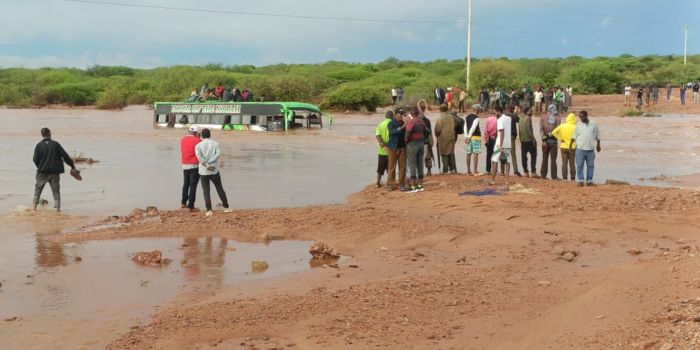 Transport paralysed as floods cut off parts of Garissa-Mwingi road