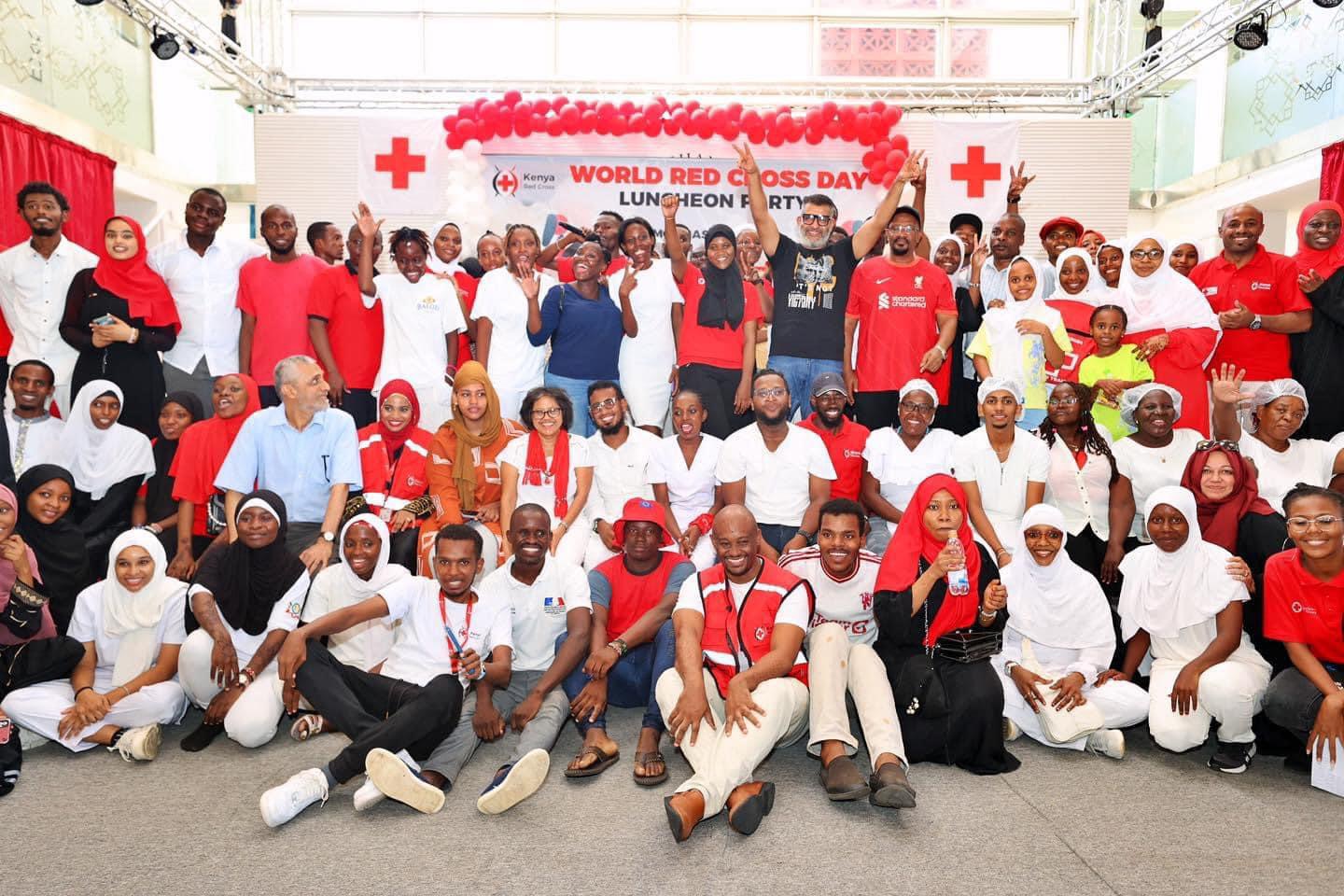 Kenya Red Cross Mombasa branch members pose a photo with Mombasa Governor Abdulswamad Nassir after holding a free luncheon on Sunday, May 26, 2024 at Aga Khan School, Mombasa (Photo: Farhiya Hussein) 
