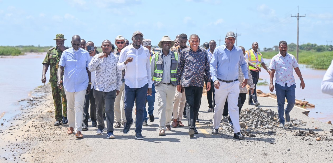 Transport CS Kipchumba Murkomen, on Wednesday, May 15, 2024 assessed the state of the Gamba section of the Lamu-Witu-Garsen road that was swept away by floods. (Photos: Kipchumba Murkomen/X)