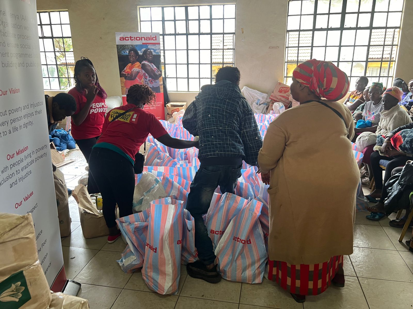 Flood victims in Nairobi's California and Pumwani wards receive aid