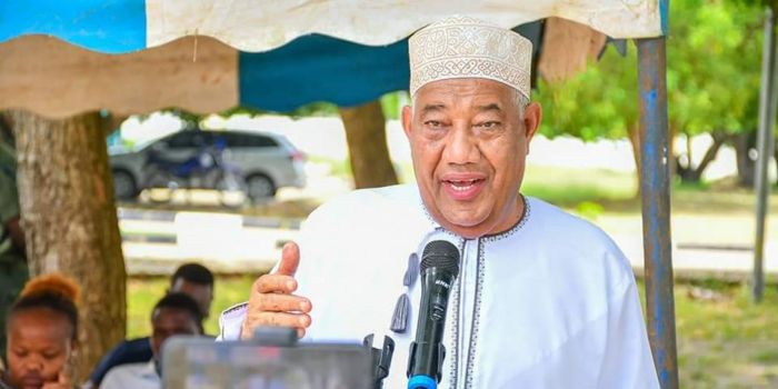 LAPSSET: Lamu governor pushes for quicker compensation of fishermen - Lamu Governor Issa Timamy addresses the press during a past function in the county. (Photo: Lamu County Government)