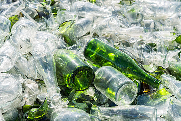 Man finds business in turning discarded bottles into glasses