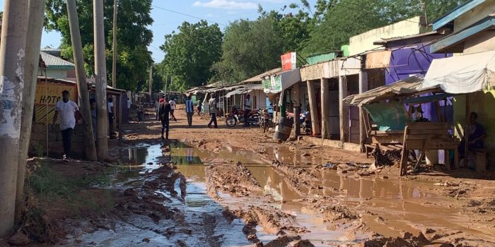 Garissa residents start to rebuild after floods