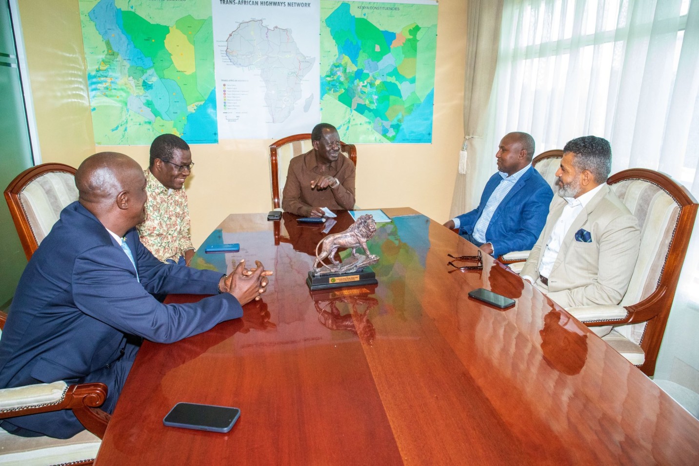 Coastal governors meet Raila ahead of engaging Ruto on muguka row