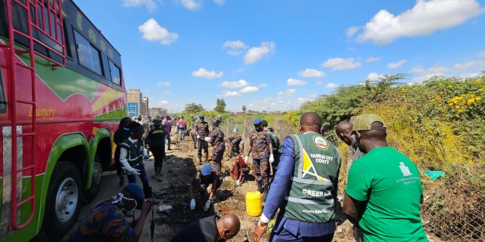 Residents, county officials and KDF officers team up in California Ward cleanup