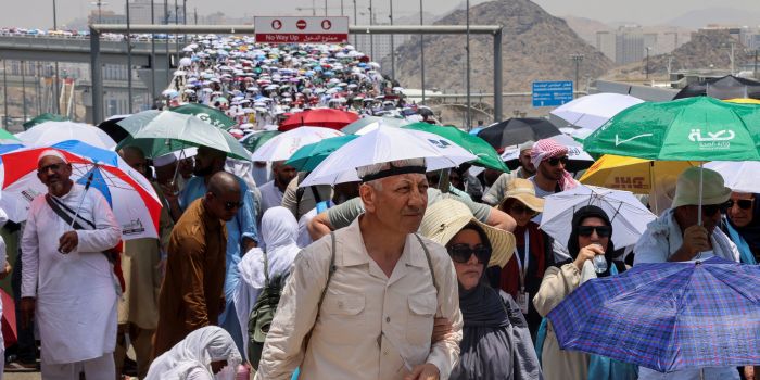 Heat wave kills more than 1,000 pilgrims in Saudi Arabia