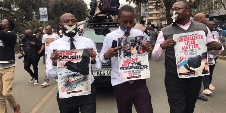 Journalists protest, demand prosecution of rogue police officers