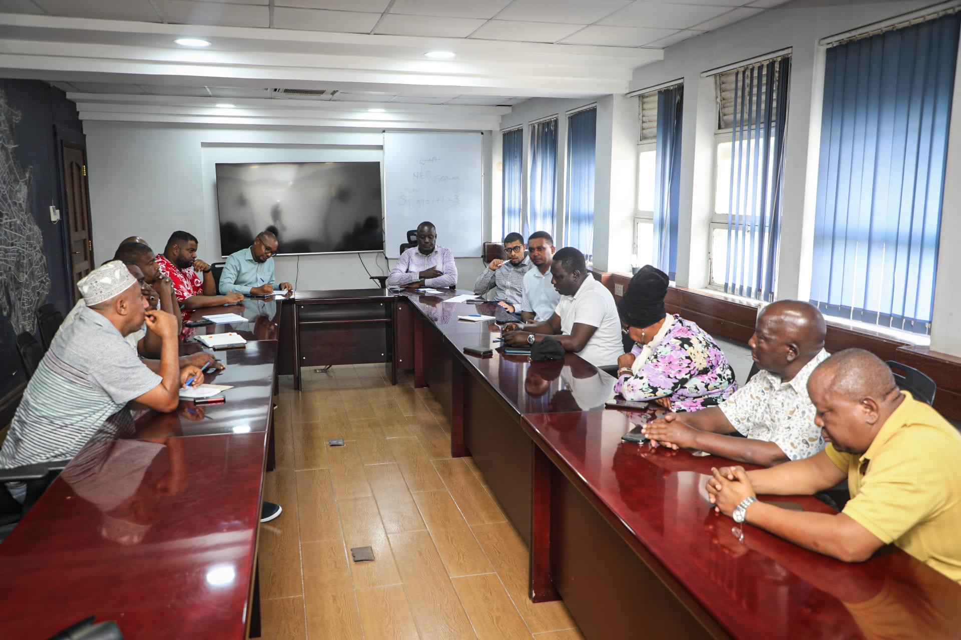 Officials fromMombasa and Taita Taveta county governments meet with representatives from the Taita Taveta Matatu Owners Association (MOA) to address parking issues on Monday, July 15, 2024. (Photo: Farhiya Hussein)