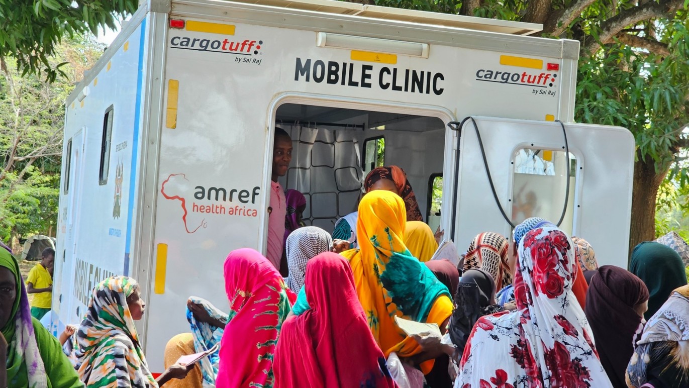 Mothers' battle for survival when diabetes complicates pregnancy - Residents at a mobile clinic screening for diabetes. Expectant mothers are advised to attend regular prenatal clinics, as early detection and proper management are essential for both maternal and foetal health. (Photo: Farhiya Hussein) 