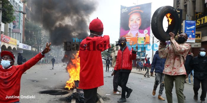 Anti-government protesters congregate near a burning tyre along Tom Mboya Street in Nairobi on Tuesday, July 16, 2024. (Photo: Justine Ondieki/EV)