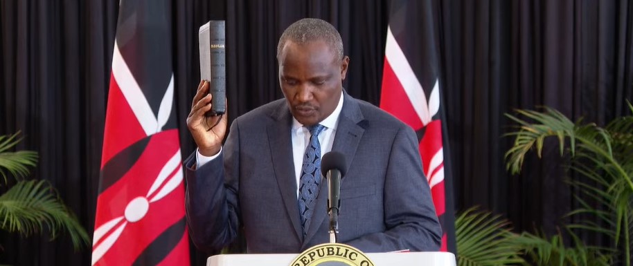 John Mbadi is sworn in as Treasury CS at State House, Nairobi, on Thursday, August 8, 2024. (Photo: Handout)