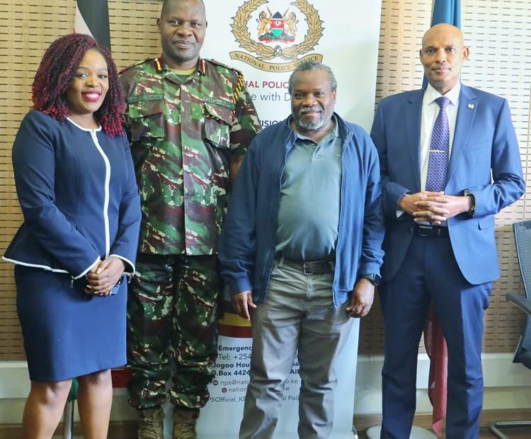 Ag. Inspector General of Police, Gilbert Masengeli, the President of Kenya Editors Guild Zubeida Kananu, DCI boss Mohamed Amin and veteran journalist Macharia Gaitho at a consultative meeting held at Jogoo House, on Wednesday, August 14, 2024. (Photo: NPS)