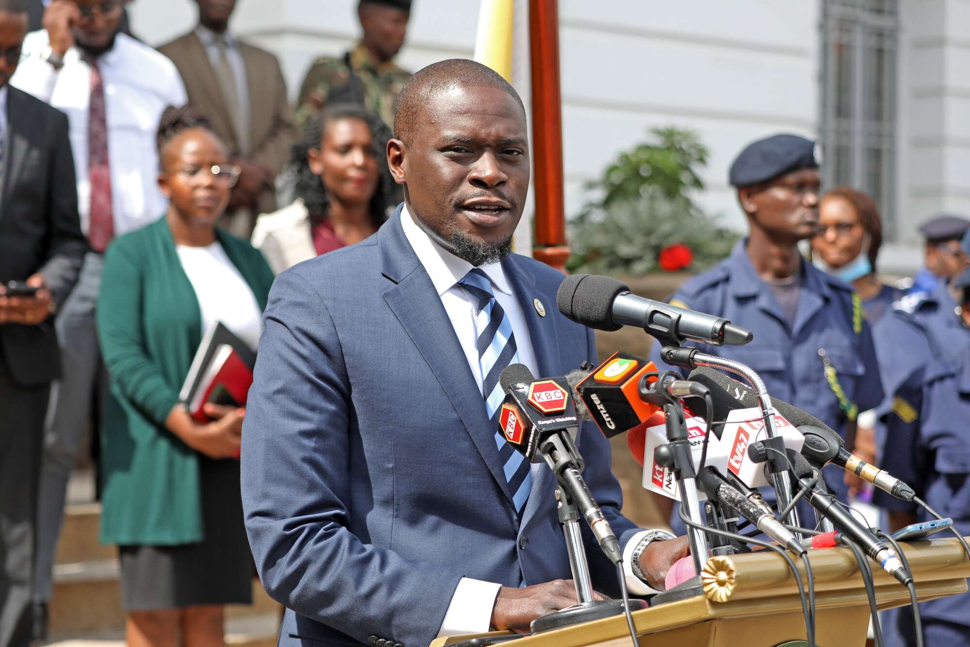 Nairobi Governor Johsnon Sakaja addresses the media at a past press conference. (Photo: Johnson Sakaja)