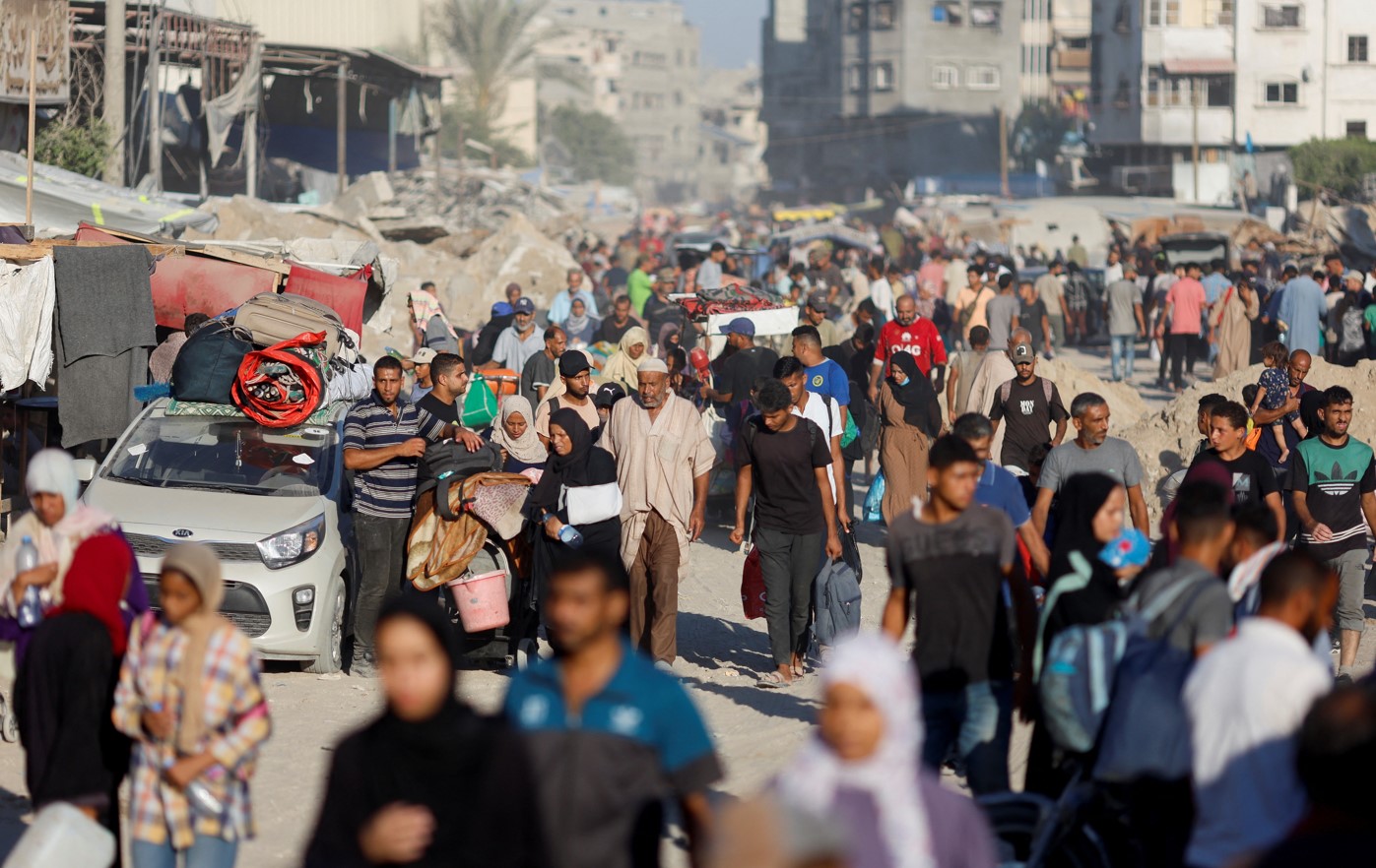 In Gaza, keeping the internet on can cost lives but also save them