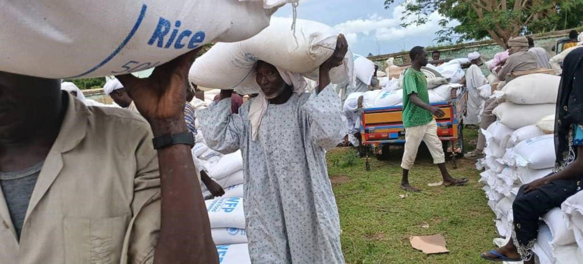 Sudan: UN chief welcomes decision to reopen key border crossing for aid delivery