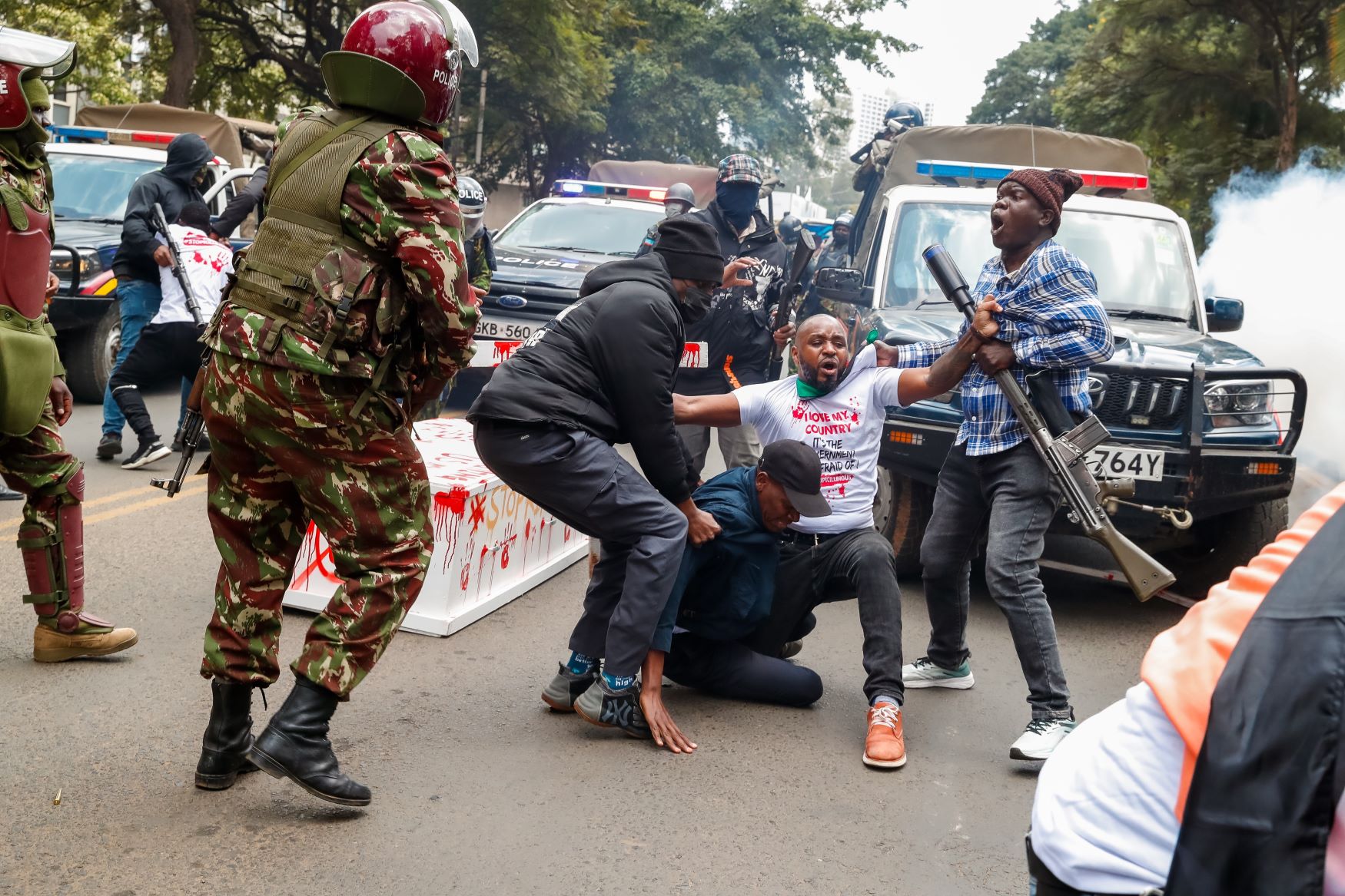 I refuse to die in vain - Boniface Mwangi - Rights activist Boniface Mwangi being arrested during a past protest. (Photo: X/Boniface Mwangi)