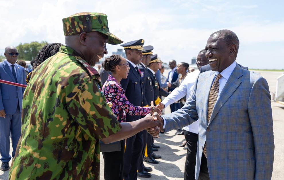 Ruto open to converting Haiti mission to UN peacekeeping operation - President William Ruto arrives in Haiti to review security assistance at the Toussaint Louverture International Airport, in Port-au-Prince, Haiti, September 21, 2024. (Photo: PCS)