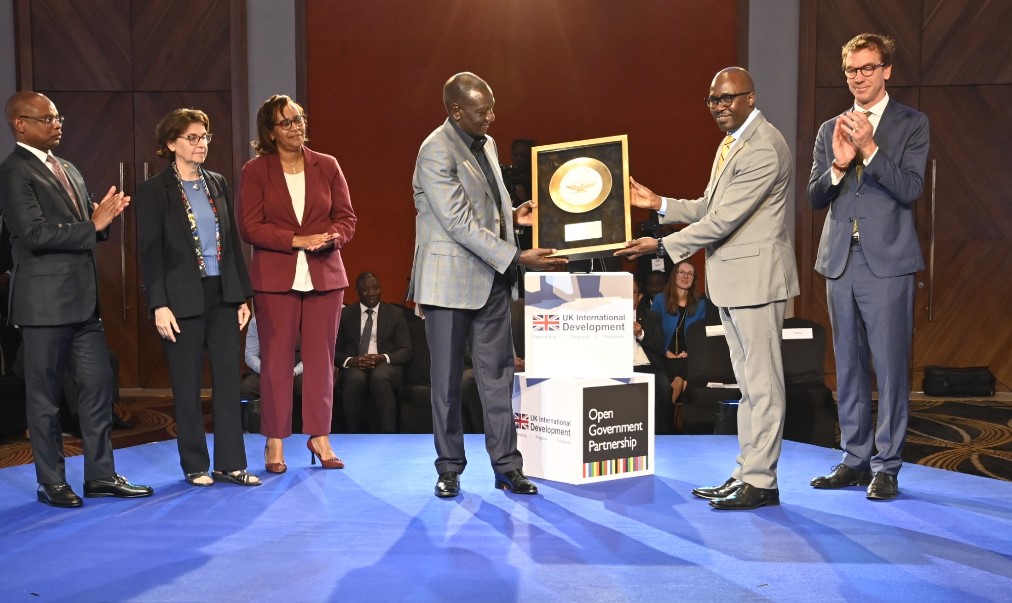 Ruto says govt plans to curb AI-driven disinformation to safeguard democracy - President William Ruto (4th left) during the launch of the Fifth National Action Plan on Open Government Partnership in Nairobi. (Photo: PCS)