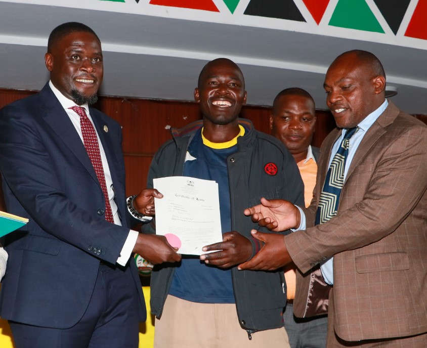 Sakaja issues 912 title deeds, vows to complete Nairobi land titling by 2025