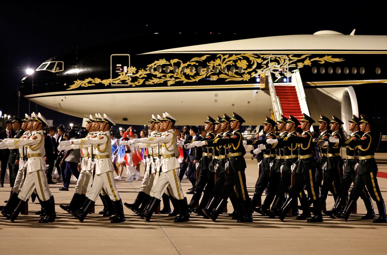 Honour guard members march past as the President of Equatorial Guinea Teodoro Obiang Nguema Mbasogo arrives at the Beijing Capital International Airport, ahead of the 2024 Summit of the Forum on China-Africa Cooperation (FOCAC) in Beijing, China September 1, 2024. REUTERS/Tingshu Wang/Pool