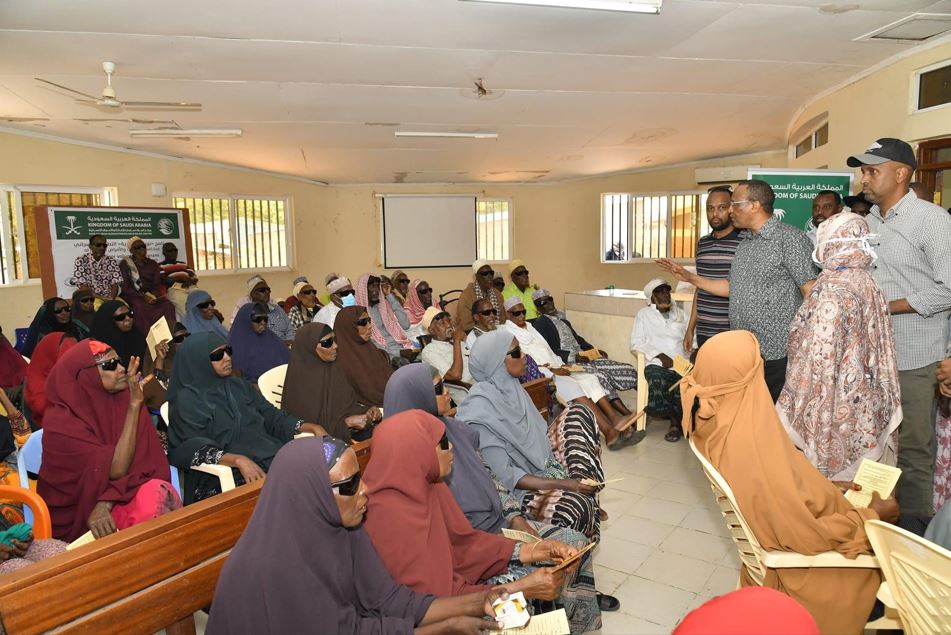 450 cataract patients receive free eye surgery in Garissa