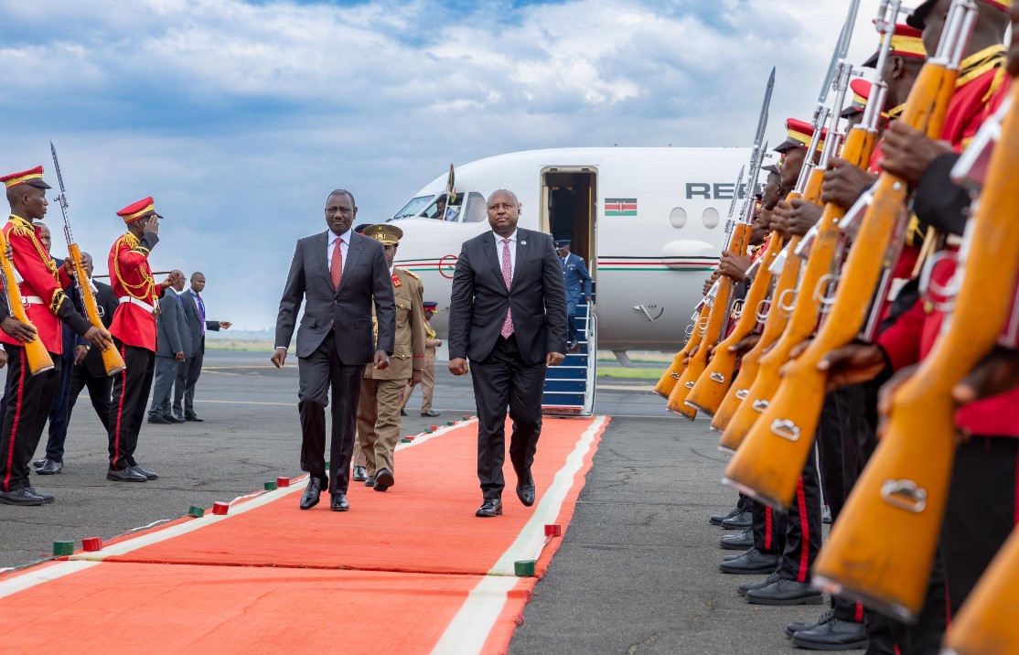 Burundi Minister of Foreign Affairs and Development Cooperation Hon. Albert Shingiro receives President William Ruto on Thursday, October 31, 2024. (Photo: Burundi Ministry of Foreign Affairs)